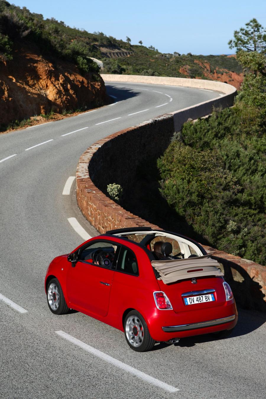  Fiat 500C 2009 года  (фото 104 из 140)